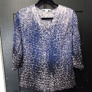 Diane Von Furstenberg Women's Silk Blue and White Patterned Blouse